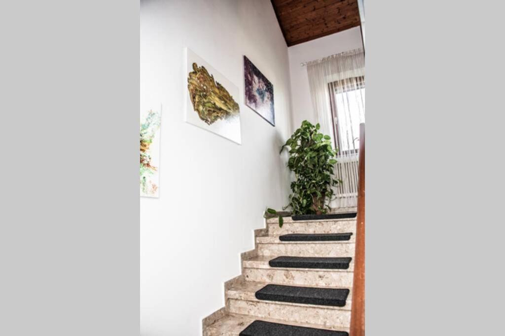 Apartment Pouringraz Fuer Kunst- Und Tennisliebhaber Dış mekan fotoğraf