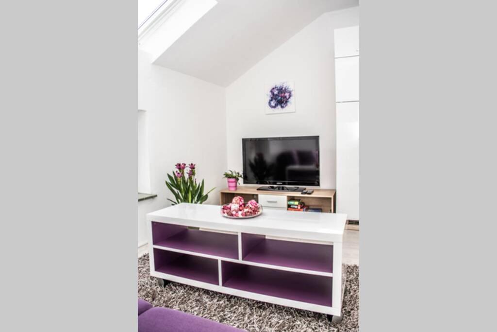 Apartment Pouringraz Fuer Kunst- Und Tennisliebhaber Dış mekan fotoğraf