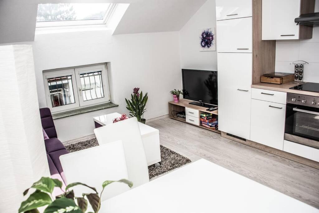 Apartment Pouringraz Fuer Kunst- Und Tennisliebhaber Dış mekan fotoğraf